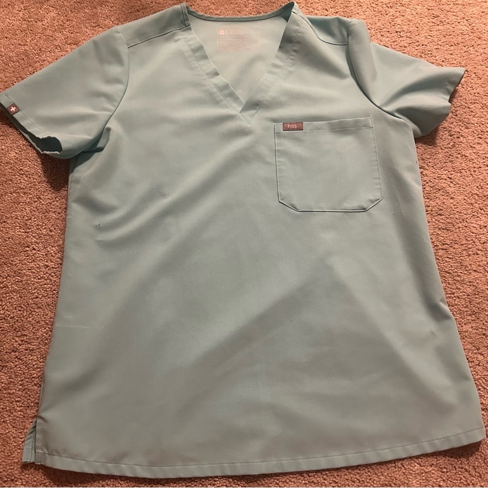 Figs Scrub Top